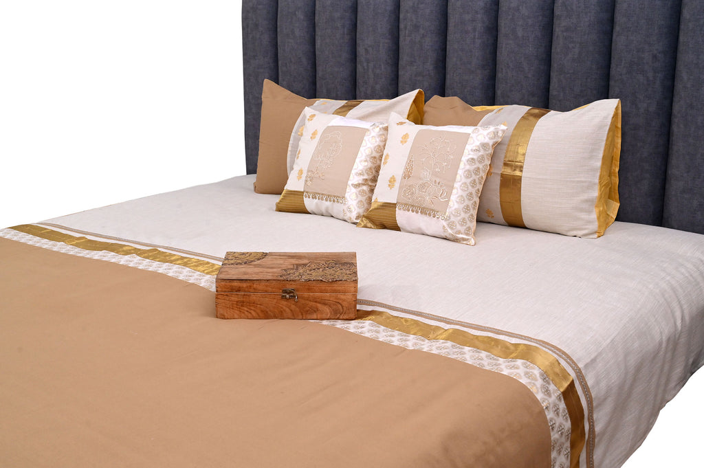 Golden Heritage Ivory & Sand Bed Ensemble