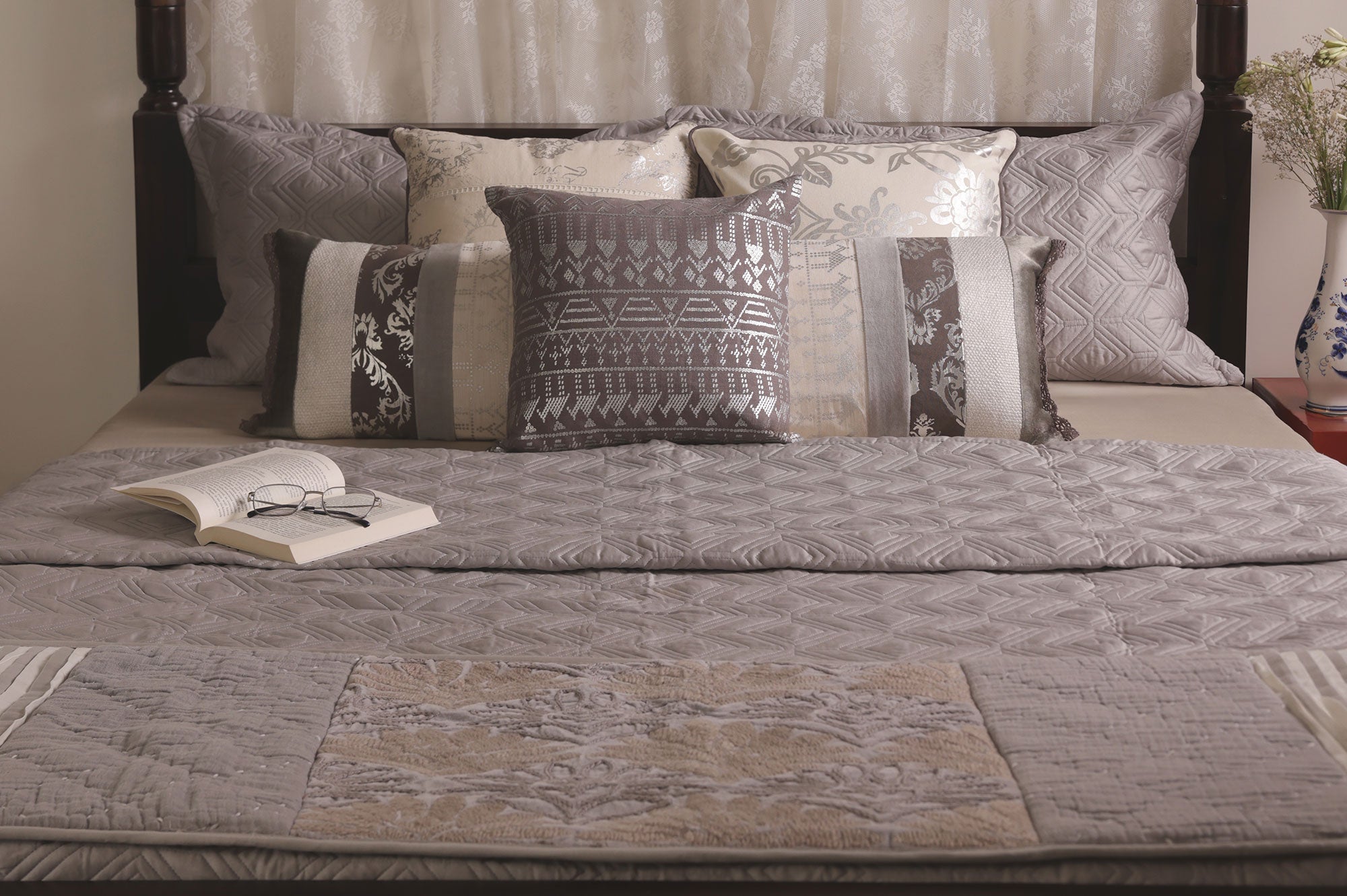 Silver Twilight Quilted Bed Ensemble