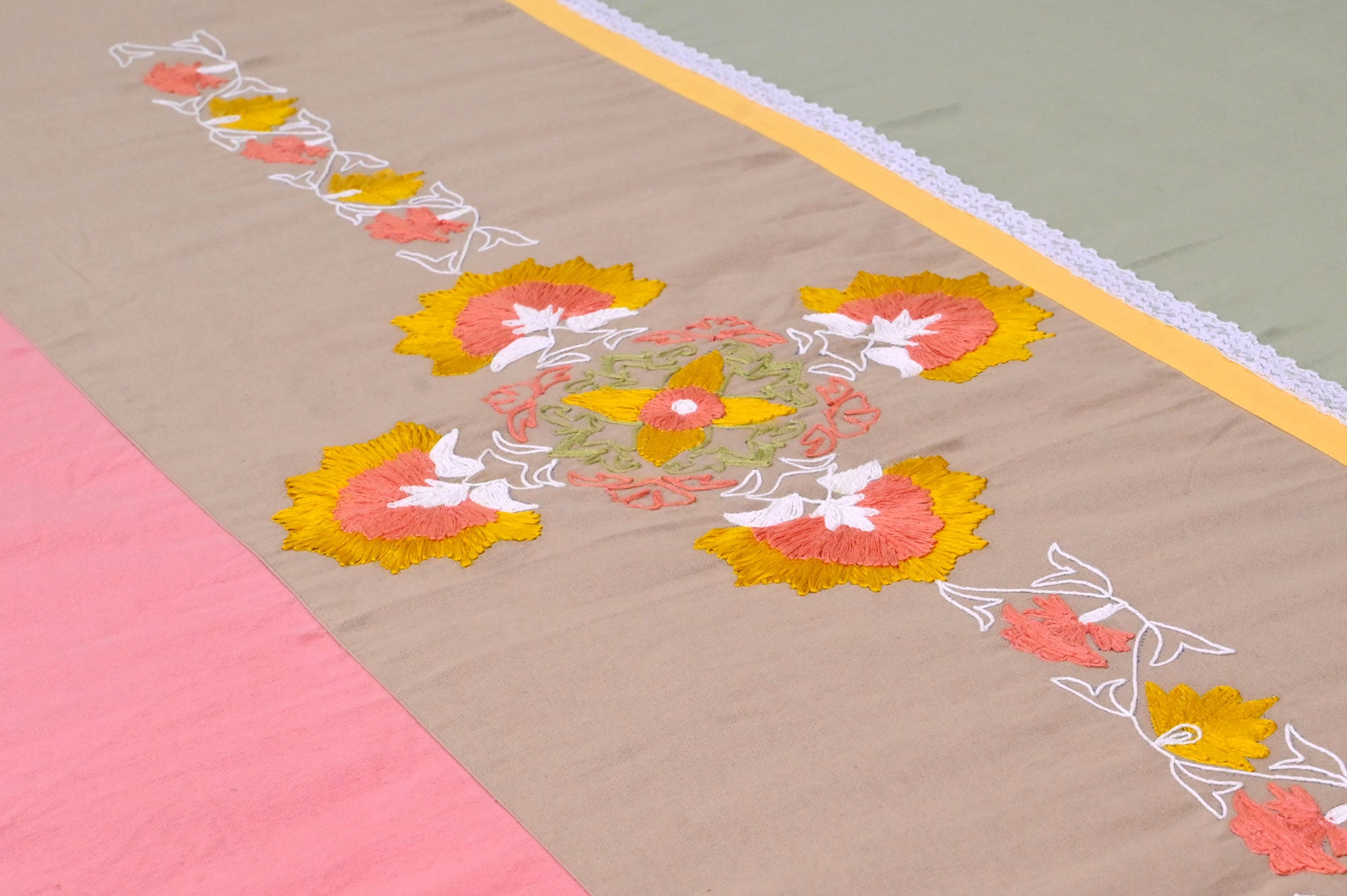 Sunset Bloom Pastel Bed Ensemble