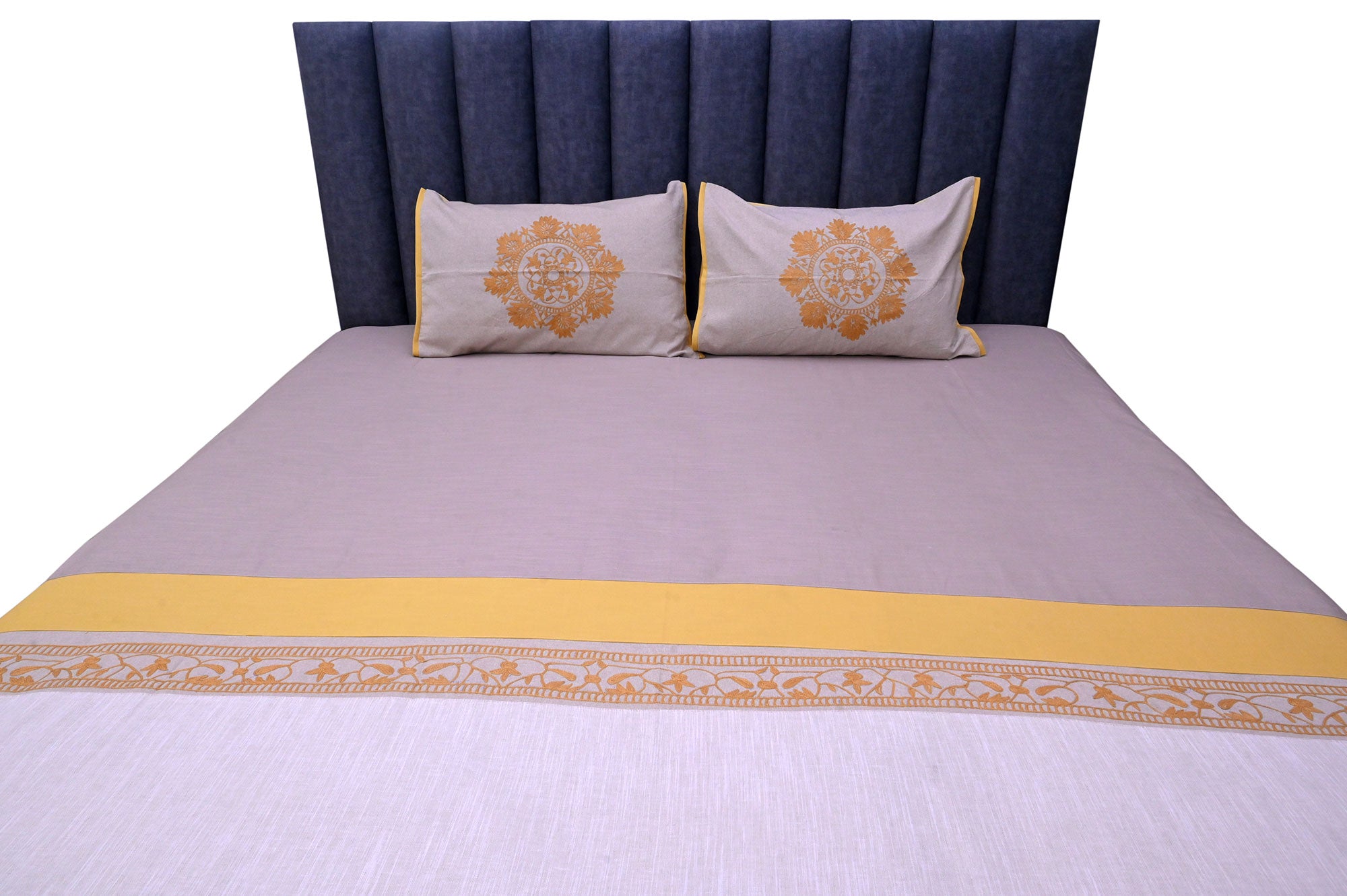 Purple Blossom Elegance Bed Ensemble