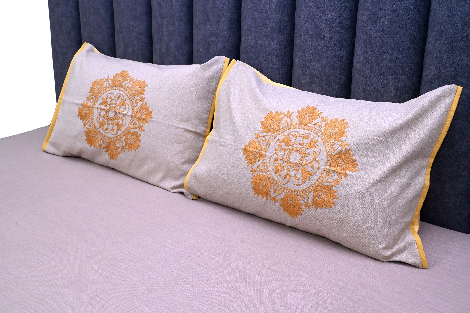 Purple Blossom Elegance Bed Ensemble