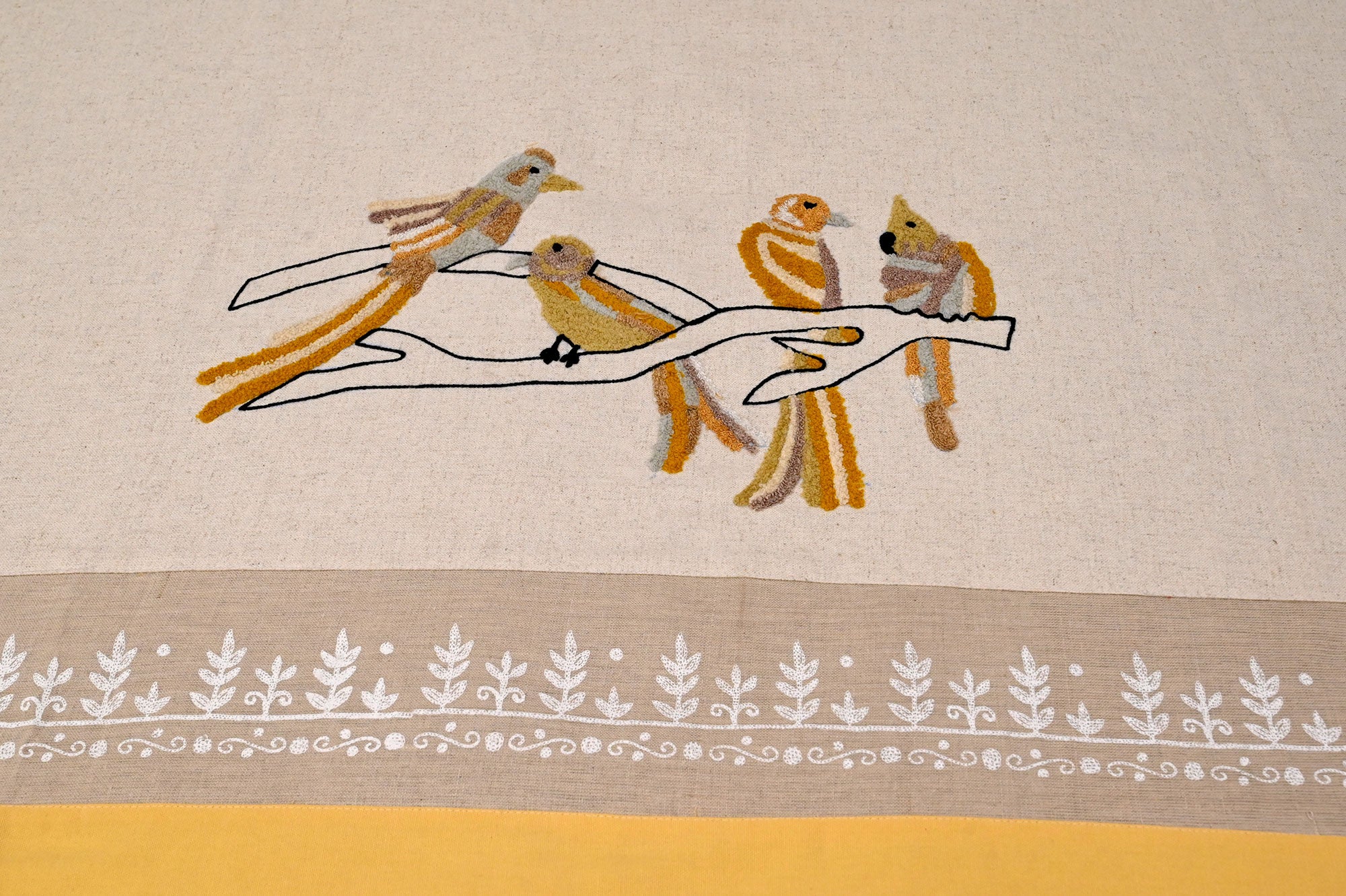 Golden Harmony Bed Ensemble