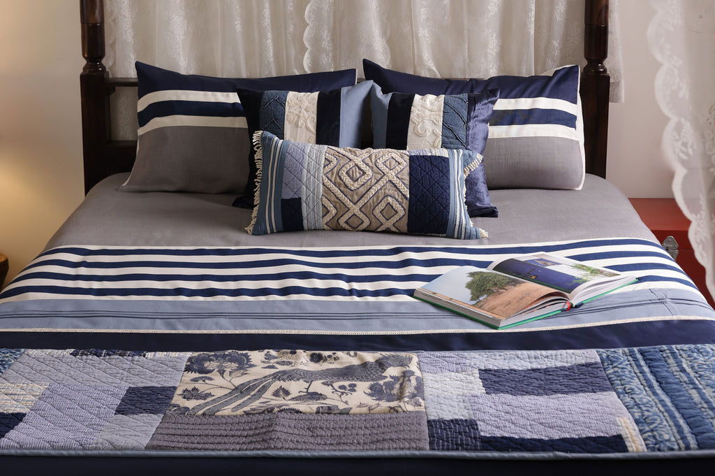 Nautical Charm Indigo & Ivory Bed Ensemble