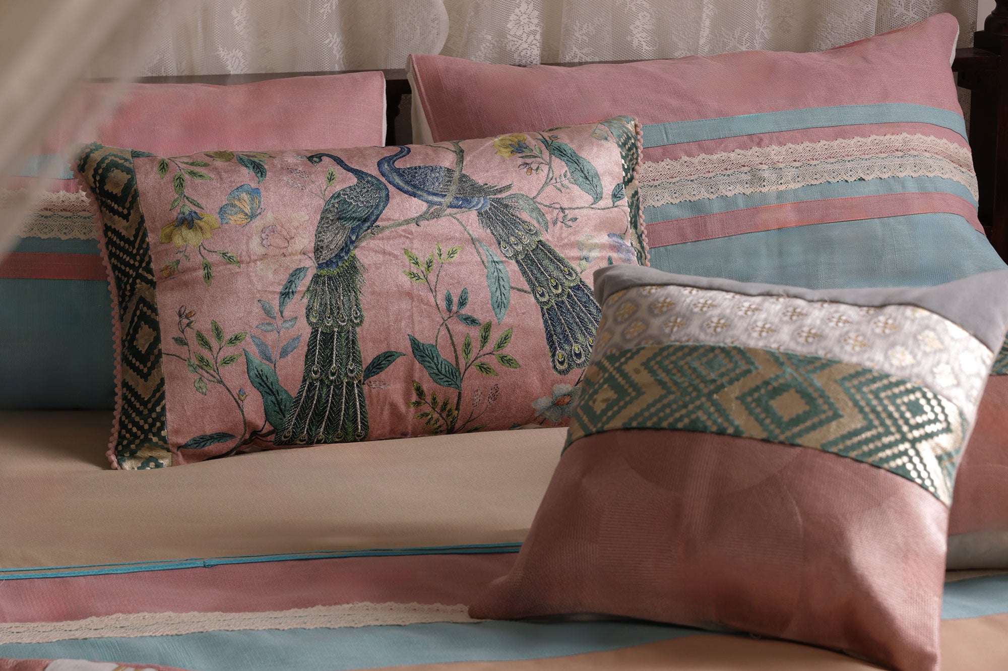 Peacock Grace Pastel Bed Ensemble