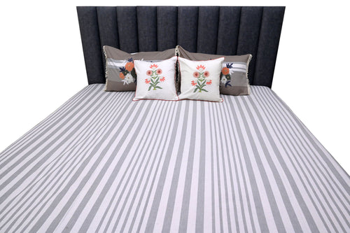 Striped Blossom Charm Bedspread Set