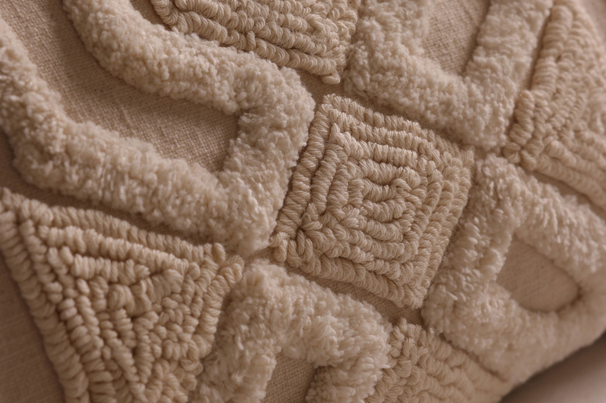 Sands of Serenity Beige Bed Ensemble