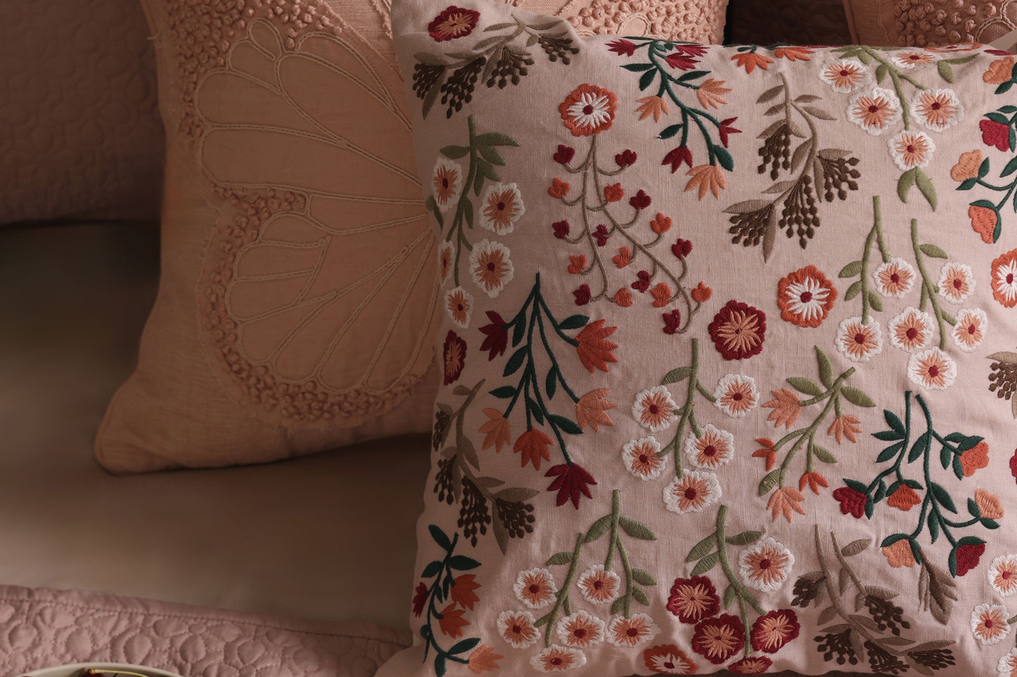 Blush Serenity Floral Bed Ensemble