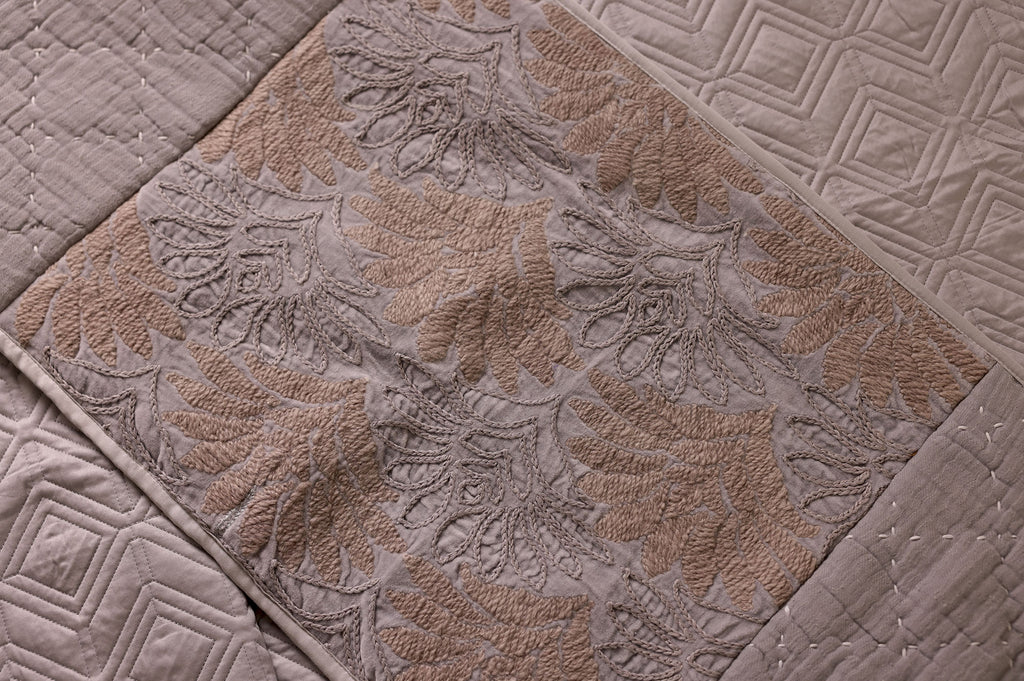 Silver Twilight Quilted Bed Ensemble