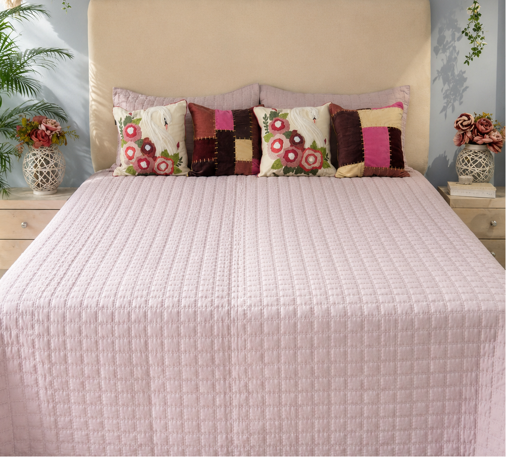 Blush Bloom Quilted Bed Ensemble